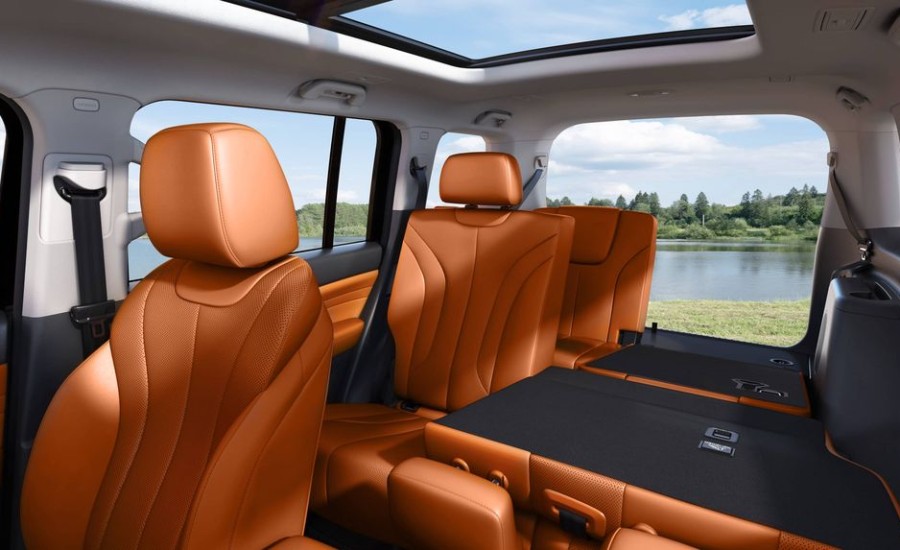 СИДЕНЬЯ ЗАДНИХ РЯДОВ, СКЛАДЫВАЮЩИЕСЯ 60/40 И 50/50